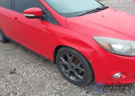 2013 Ford Focus Se z USA, uszkodzony, nr VIN 1FADP3F28DL285161